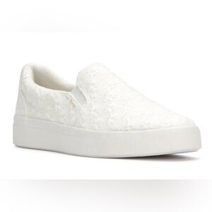 Keds NEW Women's Pursuit Perforated Slip On